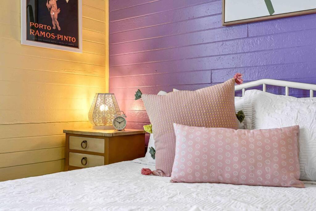 Friends Airbnb Themed 2Bed 2Bath Walkable To All Of Ybor Тампа Экстерьер фото